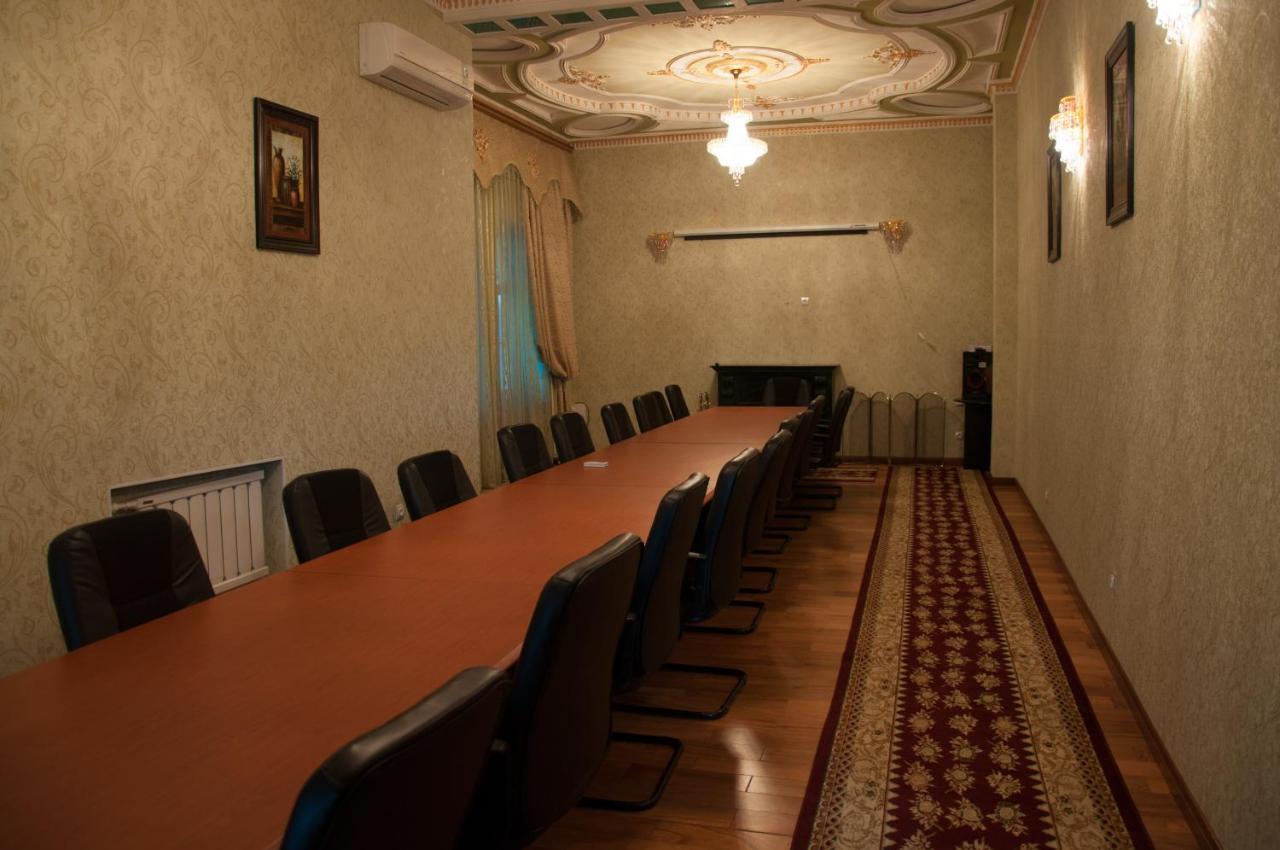 Almaz Guest House Dushanbe Exterior photo
